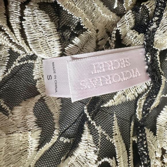 Victoria Secret Y2K Embroidered Floral Slip Chemise Nightgown Size Small - Picture 3 of 8
